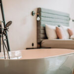 Badewanne Im Schlafzimmer – [Schöner Wohnen] Pertaining To Badewanne Im Schlafzimmer Einbauen