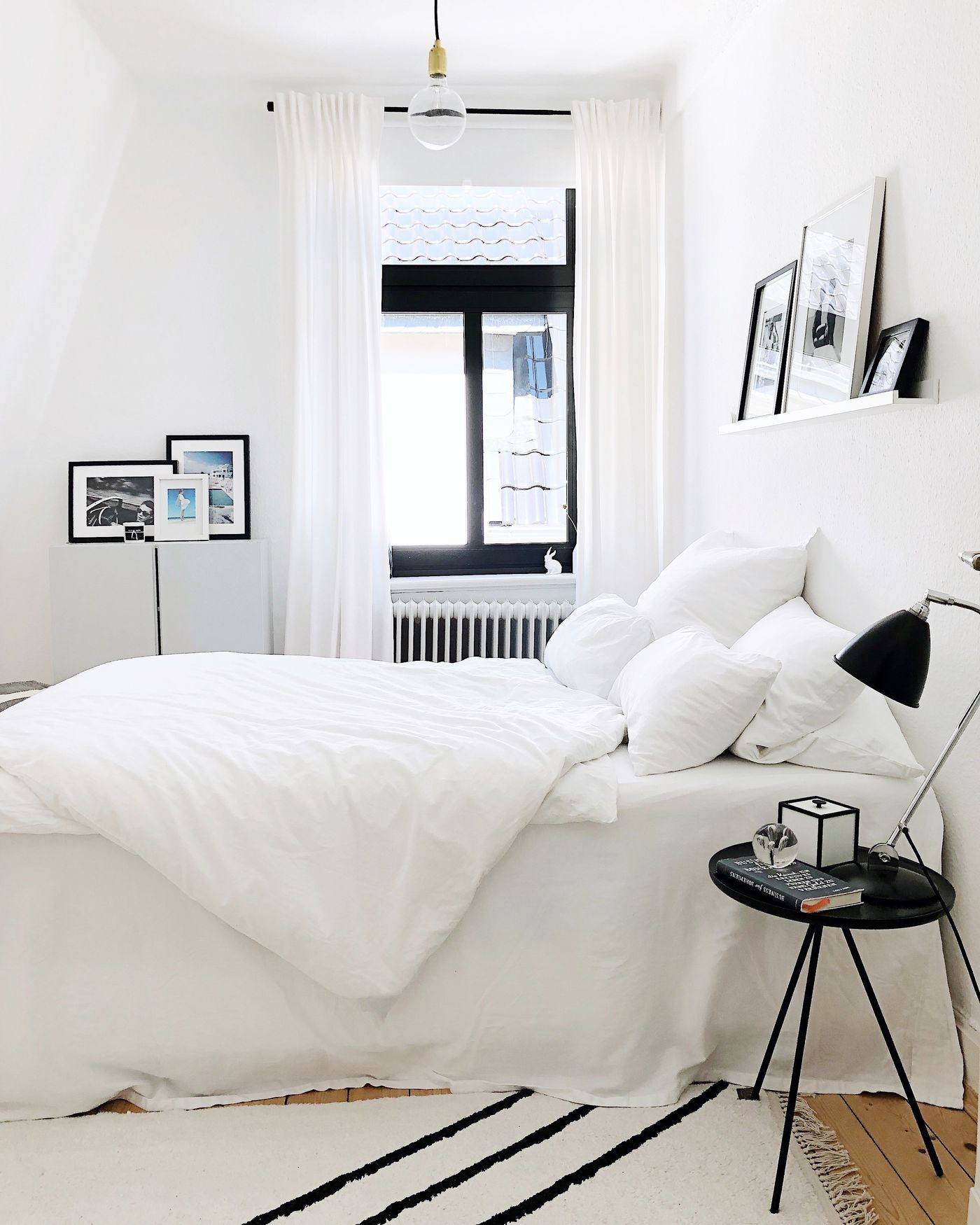 Kleine Schlafzimmer Einrichten &amp; Gestalten within Enges Schlafzimmer Einrichten